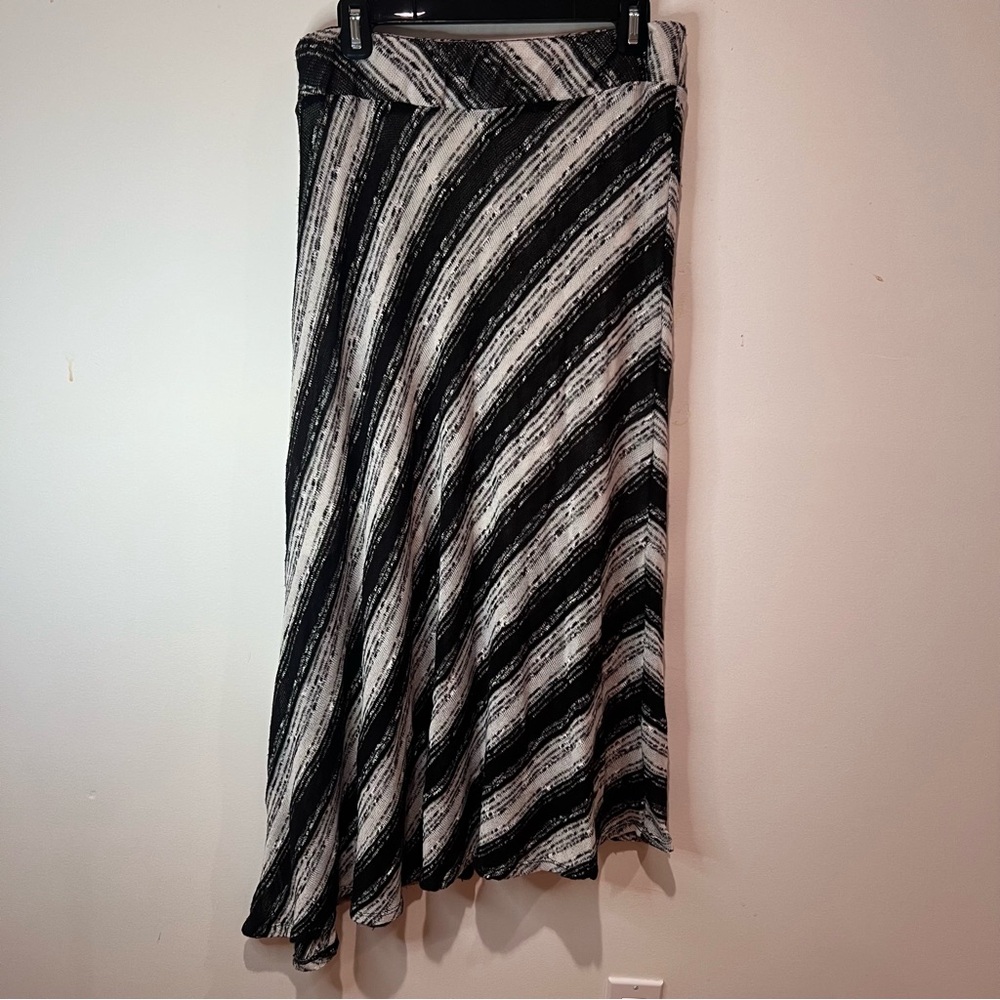 New Directions Black and White Diagonal Striped Maxi Skirt
